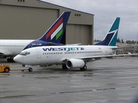 C-FZWS @ PAE - Westjet B737 at Paine Field Airport - by Andreas Mowinckel