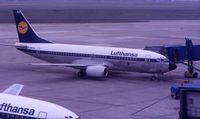 D-ABXD @ DUS - LH's old livery in June 1988 - by Micha Lueck