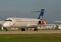 SE-DIC @ EGCC - Waiting at the threshold of 24L. - by Kevin Murphy