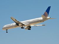N57852 @ KLAS - Continental Airlines / 2001 Boeing 757-324 - by SkyNevada - Brad Campbell