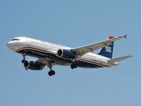 N619AW @ KLAS - US Airways / 1995 Airbus Industrie A320-232 / Now in new colors! - by SkyNevada - Brad Campbell