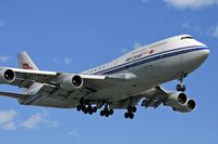 B-2468 @ LAX - Air China B-2468 (FLT CCA983) from Beijing Capital (ZBAA) on final approach to RWY 24R. - by Dean Heald
