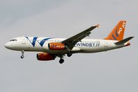 I-LINF @ VIE - On short final RWY34. - by Andy Graf-VAP