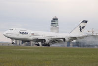 EP-IAG @ VIE - Iran Air 747-200 landing at VIE - by Yakfreak - VAP