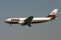 OO-DLR @ BRU - descending to rwy 25L - by Daniel Vanderauwera