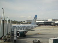 N925FR @ KSEA - N925FR parked at the gate in Seattle after my flight from Denver. - by DPhelps