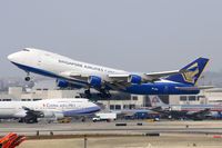 9V-SFE @ LAX - Singapore Airlines Cargo 9V-SFE, in hybrid colors, departing RWY 25R enroute to Brussels National (EBBR) as FLT SQC7883. - by Dean Heald