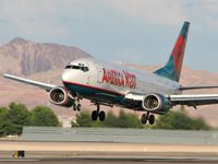 N305AW @ KLAS - America West / 1988 Boeing 737-3G7 - by Brad Campbell