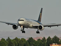 N420UP @ KLAS - United Parcel Service - 'UPS' / 1990 Boeing 757-24APF - by Brad Campbell