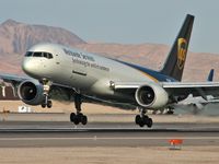 N420UP @ KLAS - United Parcel Service - 'UPS' / 1990 Boeing 757-24APF - by Brad Campbell