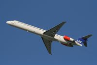 LN-RON @ LHR - LN-RON  MCD MD-82  SAS - by Mark Giddens