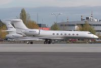 N860AA @ VIE - Gulf V - by Andy Graf-VAP