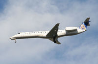 N13995 @ ATL - On final for Runway 26L - by Michael Martin
