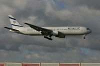 4X-EAJ @ EBBR - descending to rwy 02 - by Daniel Vanderauwera