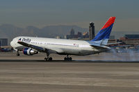 N136DL @ KLAS - Delta Airlines / 1991 Boeing 767-332 - by Brad Campbell