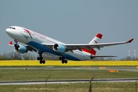 OE-LAN @ LOWW - Austrian - by Artur Bado?