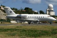 D-AAOK @ SXM - visitor - by Wolfgang Zilske