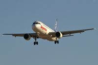 C-FTDQ @ KLAS - Skyservice Airlines - 'ConQuest' / 2001 Airbus A320-214 - by Brad Campbell