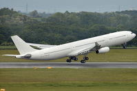 OE-LAK @ VIE - one of her last rotations - by Gerhard Vysocan - VAP