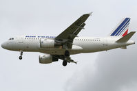 F-GRHH @ LHR - Airbus A319-111 - by Juergen Postl