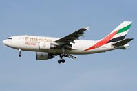 A6-EFA @ VIE - Emirates - by skorpion