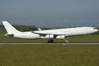 OE-LAK @ VIE - w/o titles - by Gerhard Vysocan - VAP