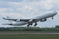 OE-LAK @ LOWW - Will be history soon. - by Stefan Rockenbauer