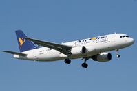 EI-DSE @ VIE - Air One A320 - by Andy Graf-VAP