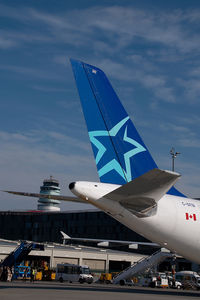 C-GTSI @ VIE - Air Transat Airbus 310 - by Yakfreak - VAP