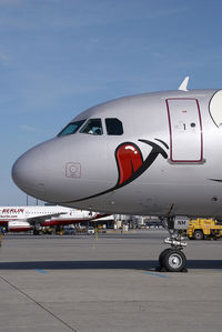 D-AKNM @ VIE - Germanwings Airbus 319 - by Yakfreak - VAP