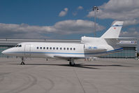 OE-IMC @ VIE - Falcon 900 - by Yakfreak - VAP