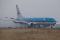 PH-BXT @ ATH - KLM Boeing 737-900 - by Yakfreak - VAP