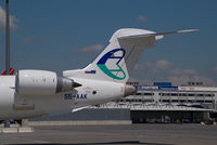 S5-AAK @ VIE - Adria Airways Regionaljet 900 - by Yakfreak - VAP