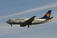 D-ABIO @ BRU - arrival of Wesel (flight LH4570) on rwy 25L - by Daniel Vanderauwera