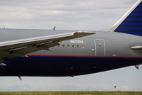 N670UA @ DEN - United 767-322 - by Eric Aubry
