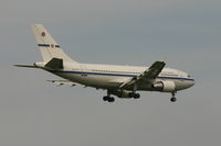 CA-01 @ EBBR - descending to rwy 02 - by Daniel Vanderauwera
