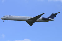 F-GMLI @ VIE - Blue Line MDD MD80 - by Thomas Ramgraber-VAP