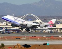 B-18212 @ LAX - China Airlines B-18212 (FLT CAL5) departing RWY 25R enroute to Chiang Kai Shek Int'l (RCTP) - Taipei, Taiwan. - by Dean Heald