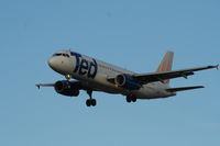 N498UA @ KORD - Airbus A320 - by Mark Pasqualino