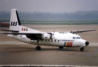 OY-KAC @ EDDH - SAS Fokker 27 c/n 10385  at Hamburg - subsequently became EI-FEA and N729FE with Federal Express - by Terry Fletcher