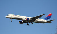 N650DL @ KATL - On final for Runway 26R - by Michael Martin
