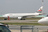 YI-APX @ EBBR - parked on General Aviation apron (Abelag) - by Daniel Vanderauwera