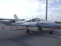 N15AT @ KTMB - CESSNA 310 AT KENDALL TAMIAMI AIRPORT - by KARTIKE JAIN