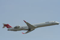 N910XJ @ KDTW - CL600-2D24 - by Mark Pasqualino