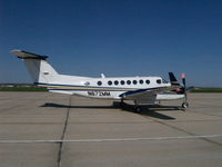 N672MM @ LNK - Lay over - by Gary Schenaman