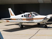 N9310N @ LNK - WON'T START.  HATE IT WHEN THAT HAPPENS - by Gary Schenaman