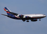RA-96008 @ LOWW - Il-96 - by Daniel Jany