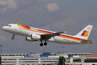 EC-KHJ @ VIE - Airbus A320-214 - by Juergen Postl