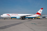 OE-LAX @ VIE - Austrian Airlines Boeing 767-300 - by Yakfreak - VAP