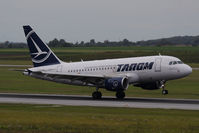 YR-ASC @ VIE - Airbus A318-111 - by Juergen Postl